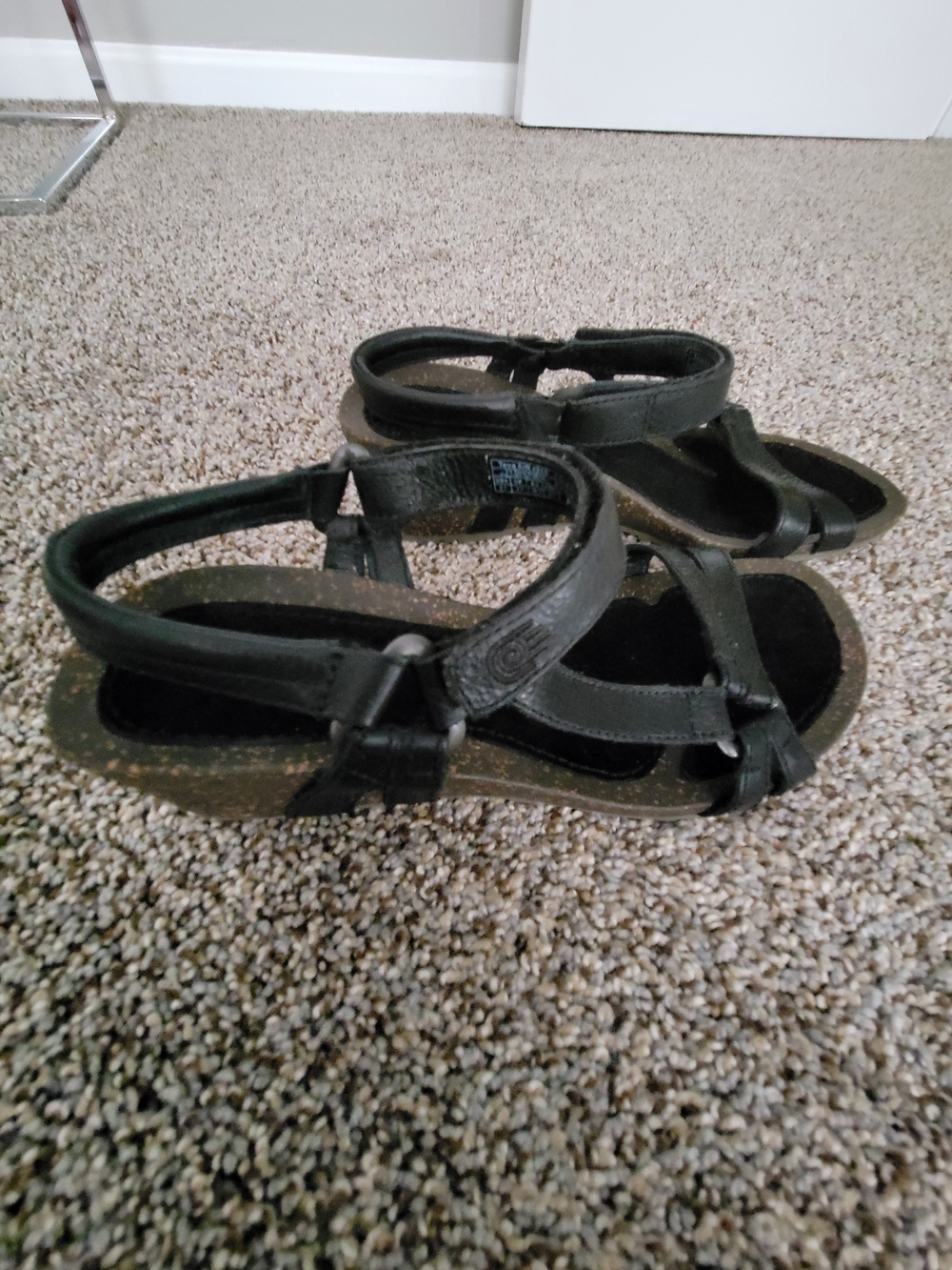 Teva Women's Black Leather Slingback Sandals - Picture 3 of 12